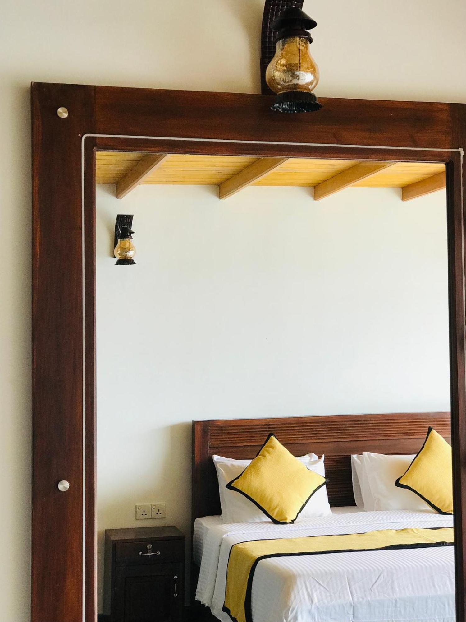 Ella Hide View Hotel Luaran gambar